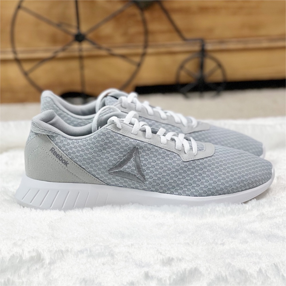 Reebok Men’s Lite Walking/ Running Sneakers in Grey Size 9